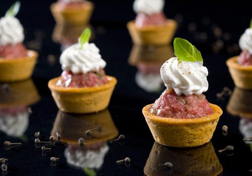 Recette : Tartare de bœuf et son émulsion basilic - EpiSaveurs