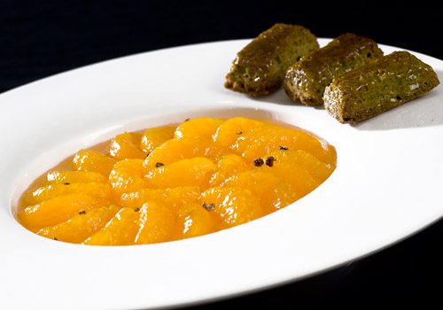 Recette : Tartare de clémentines au poivre de Sichuan et ses financiers au thé matcha - EpiSaveurs