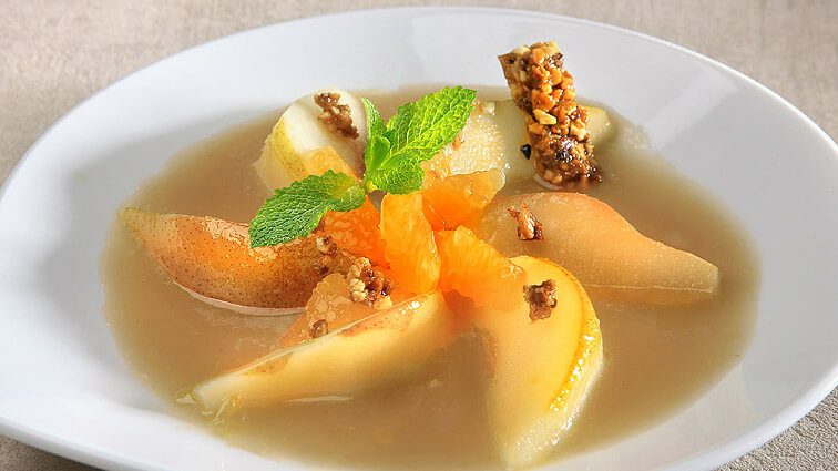 Recette : Poire à peine mijotée aux clémentines - TerreAzur
