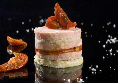 Recette : Strate d’échine de porc confite et ses légumes du soleil - EpiSaveurs