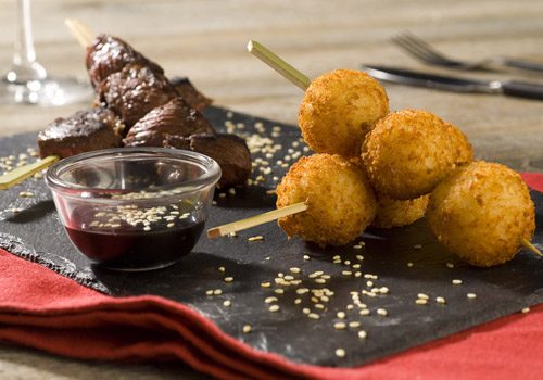 Recette : Brochettes de bœuf marinées et ses croquettes de riz - EpiSaveurs