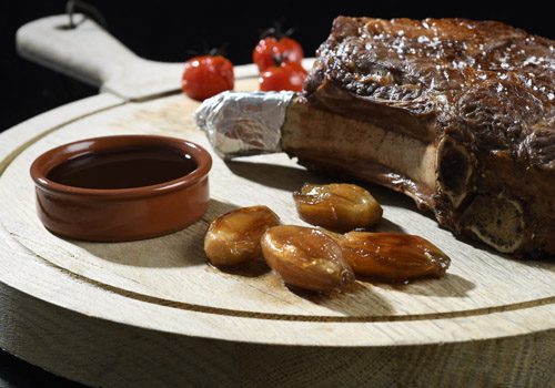 Recette : Côte de bœuf aux échalotes confites au vin rouge - EpiSaveurs