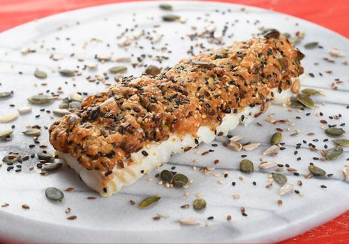 Recette : Cabillaud en croûte de graines, sauce tomate au basilic - EpiSaveurs