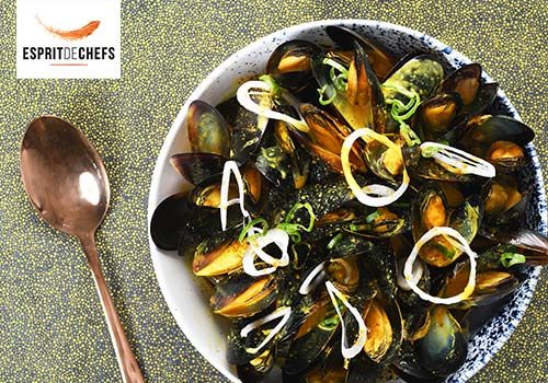 Recette : Cassolette de moules à la crème de curry breton - EpiSaveurs