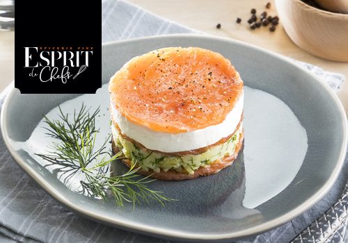 Recette : Bavarois de saumon fumé écrasé de ratte et aneth, mousse de chèvre et poivre - EpiSaveurs