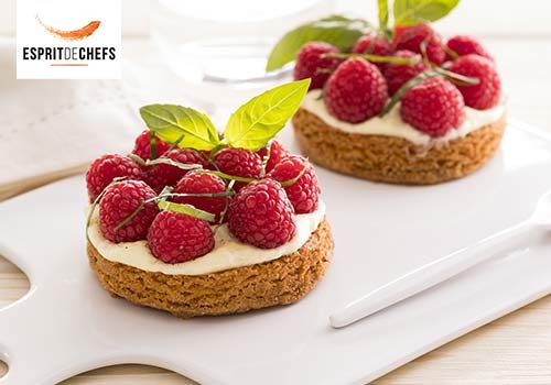 Recette : Tartelette sablée framboise crème chiboust au basilic - EpiSaveurs