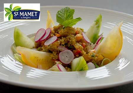 Recette : Salade croquante, pêche quinoa, menthe fraîche - EpiSaveurs